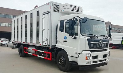 7.58米天錦畜禽運(yùn)輸車